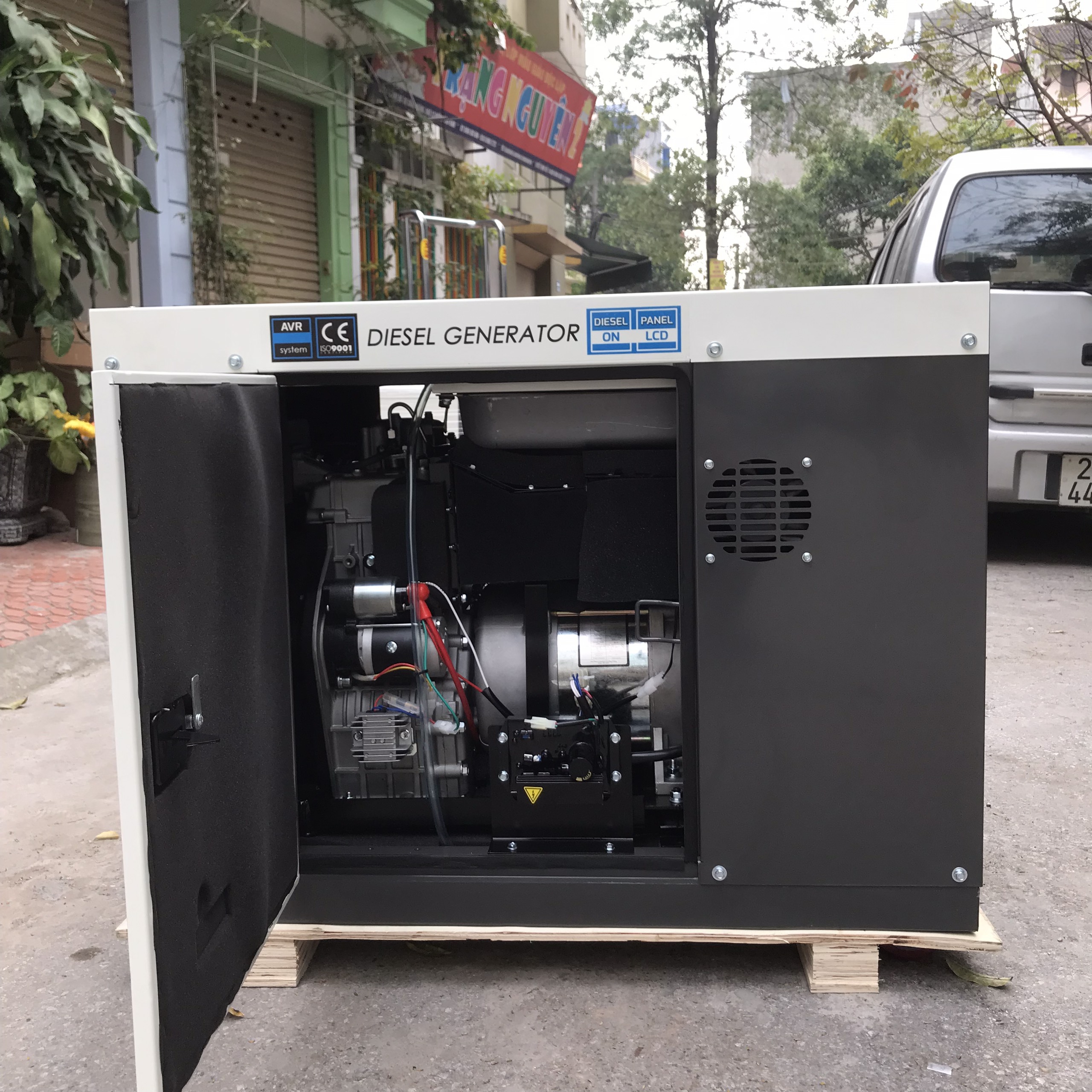 Máy Phát Điện Honda Chạy Dầu HD12KVA Chống Ồn - Hình ảnh 4