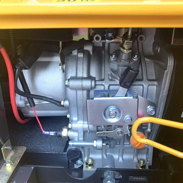 Máy Phát Điện Chạy Dầu 5Kw Kama KDE6500TN - Hình ảnh 2