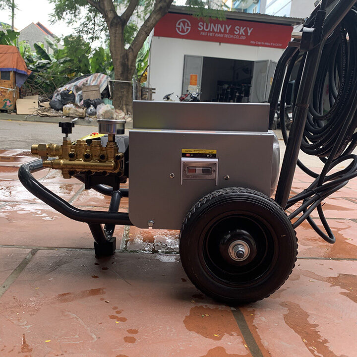 Máy Rửa Xe Cao Áp 2.2Kw Luba LT-17MB - Hình ảnh 3