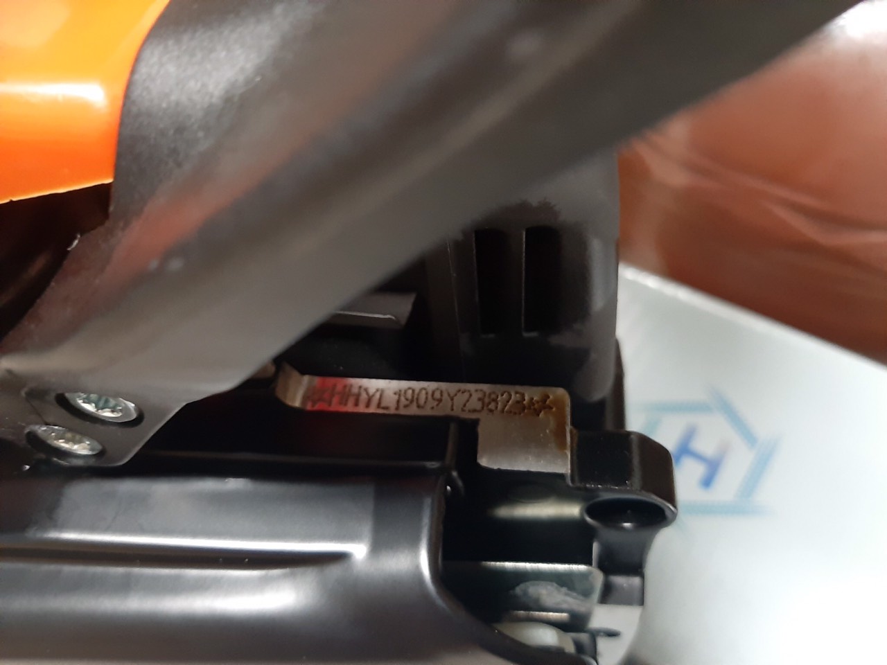 Máy Cưa Xích 2 Thì Huspanda HP381 - Hình ảnh 2