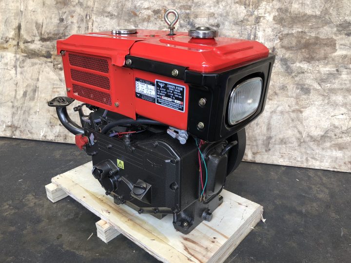 Máy Nổ Dầu 8Hp Changfa R180BN (D8 Gió Đèn) - Hình ảnh 2