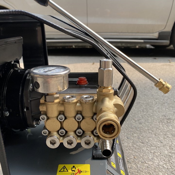 Máy Rửa Xe Cao Áp Mactool 2.2kw AWJ-2.2S2 - Hình ảnh 6