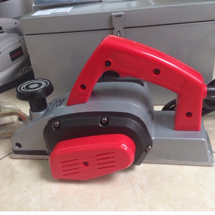 Máy Bào Gỗ 650W Kamastsu KBG-82 - Hình ảnh 3