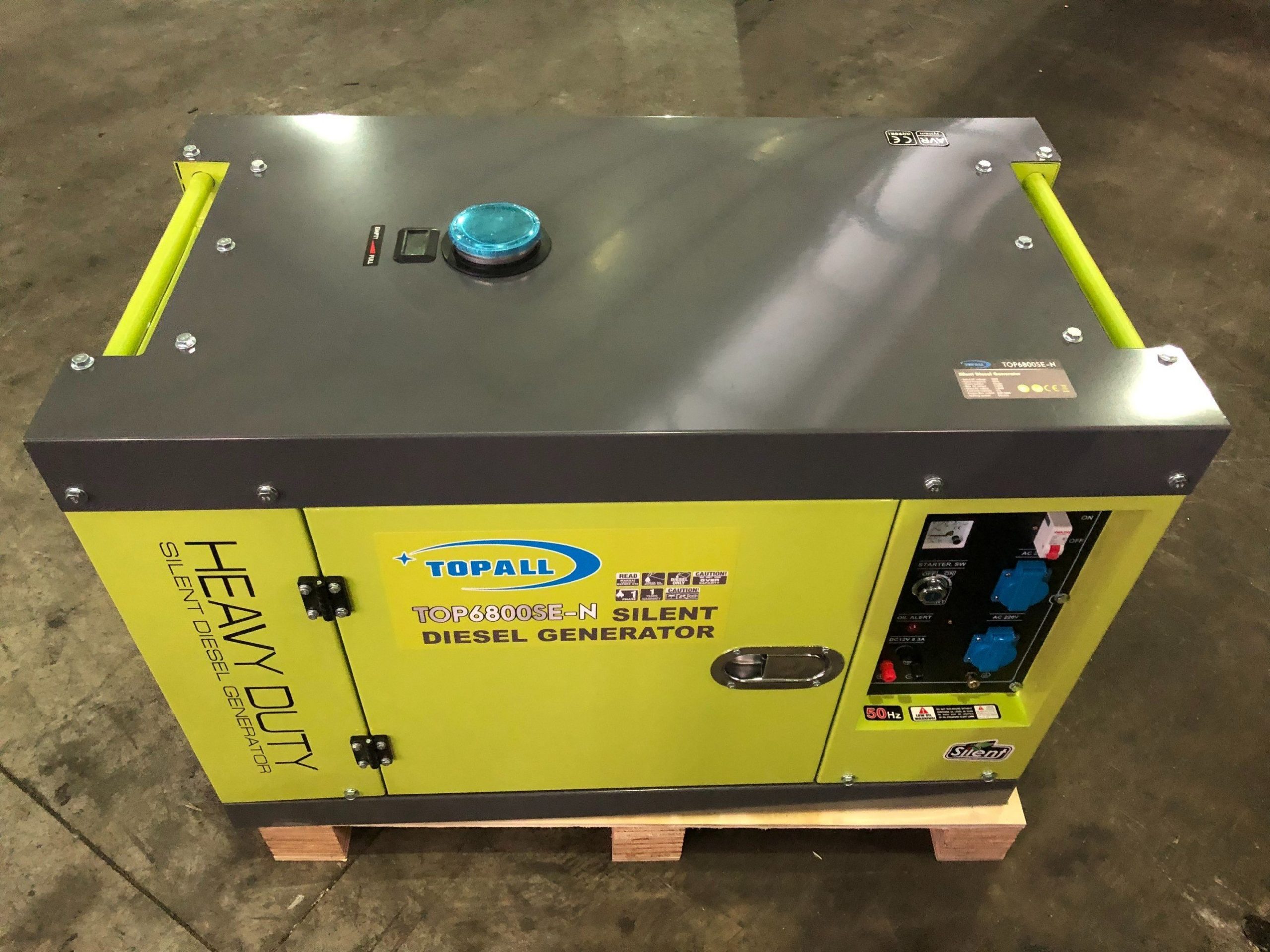 may-phat-dien-chay-dau-5kw-topall-top6800se-n-3-scaled-1.jpg