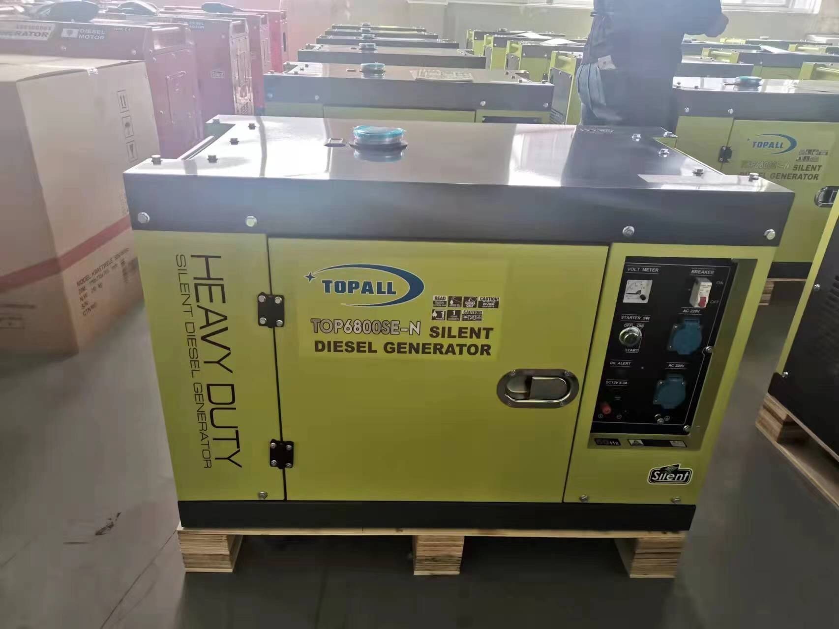may-phat-dien-chay-dau-5kw-topall-top6800se-n-4.jpg