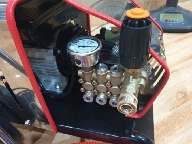 may-rua-xe-cao-ap-2.2kw-yakama-ya-2200a-3.jpg