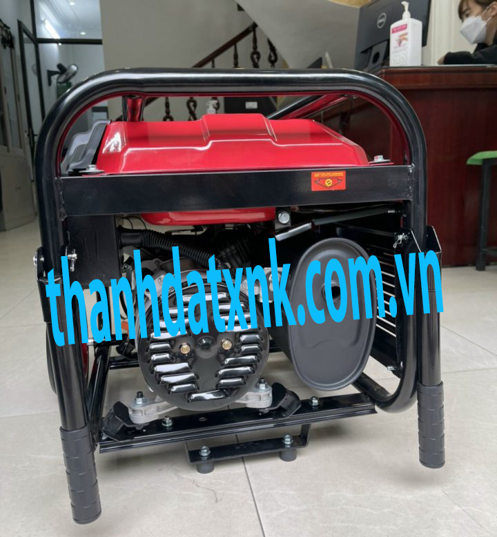z3202351788591_57e811bc6252a2c45b505e510471b8b5-720x961-1-1.jpg